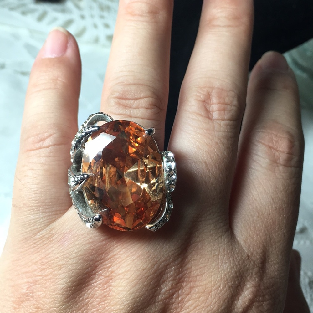 🖤HUGE💕CRYSTAL RING - Picture 3 of 10